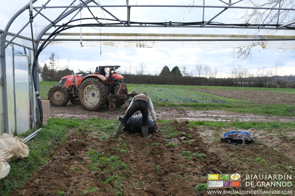 photo de matthieu courbé sur le film pour le rouler en baluchon transportable