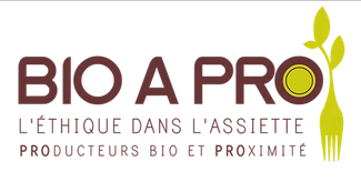 une fourchette dont les dents font racine et le manche tige et feuille, logo de Bio à Pro