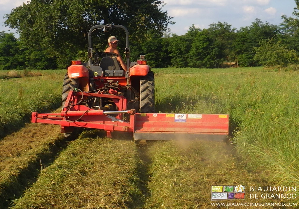 photo du travail en planche avec le broyeur déporté