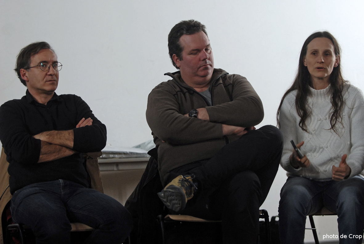 photo de Jérôme, Guillaume et Aude, nos trois conseils assis dans la discussion