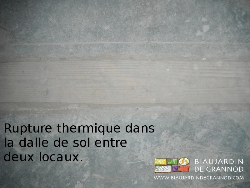photo de rupture thermique du seuil entre 2 locaux de températures différentes