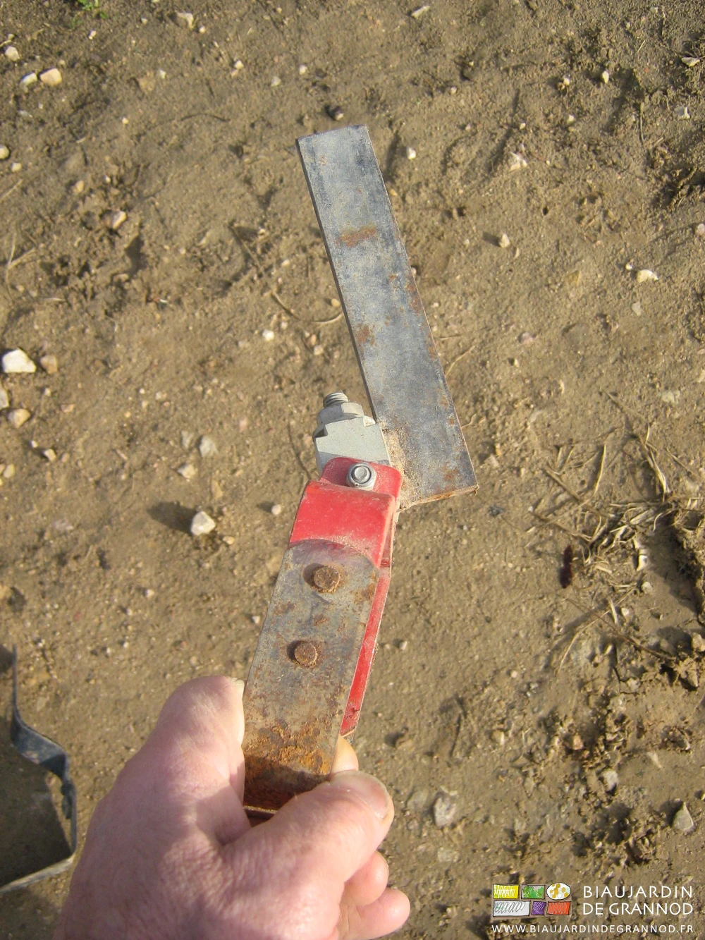 photo de la lame oscillante et son adaptation