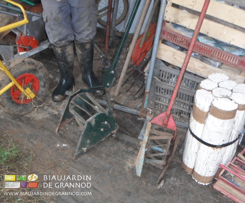 photo de roues sarcleuses de diverses largeurs de travail