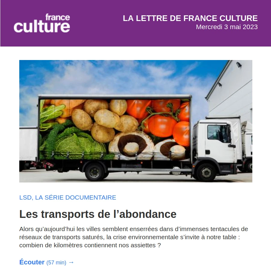 copie du site France Culture un camion à bâche décorée de gros légumes