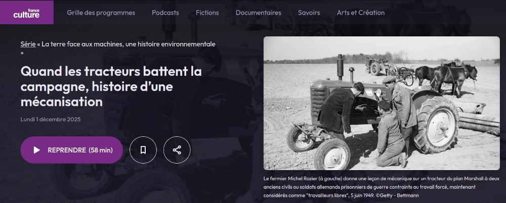 copie écran France Culture 3 agriculteurs se familiarisent avec un tracteur en 1949