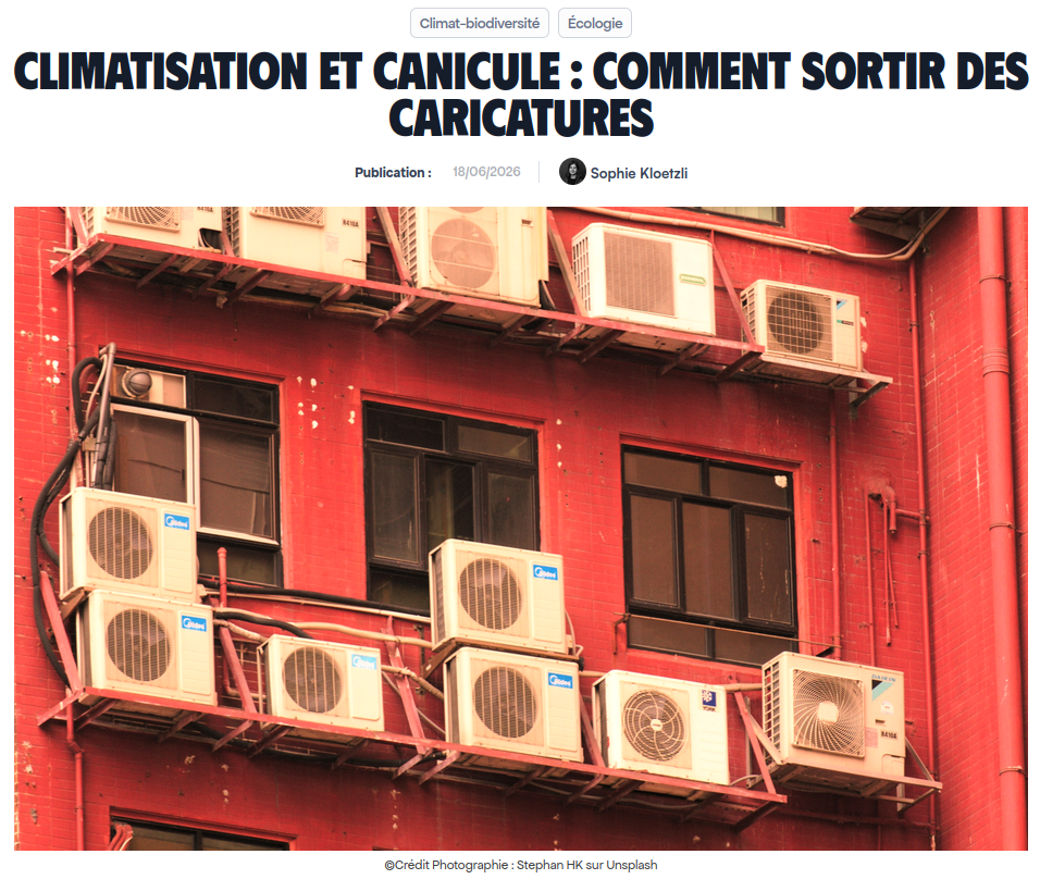 copir écran Bon Pote façade peinte en rouge garnie de nombreux petits climatisateurs